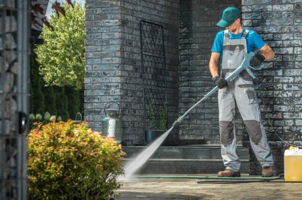 Best Animal Enclosure Cleaning  in Middlebush, NJ